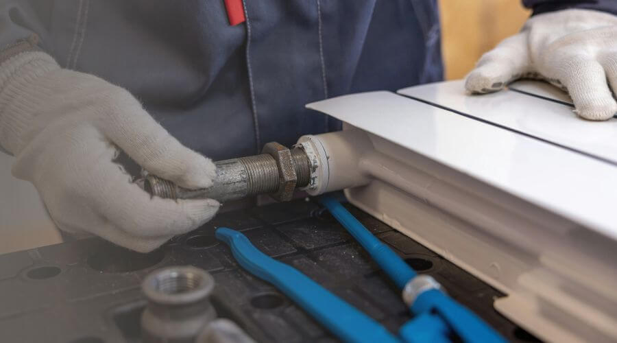 Professional water heater repair services in Hidalgo, IL